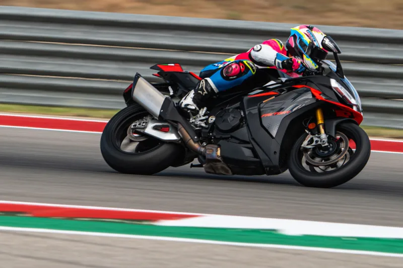 Aprilia RSV4 Factory 1100 2025 72796