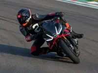 Aprilia Tuono V4 Factory 2026 70918 Thumb