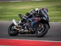 BMW M 1000 R 2025 72920 Thumb