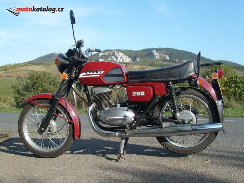 CZ 250/485 1981 Image: 2 CZ 250/485 1981 74837