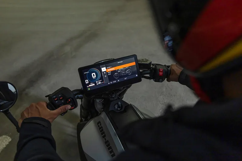 Can-Am Pulse 2026 70090