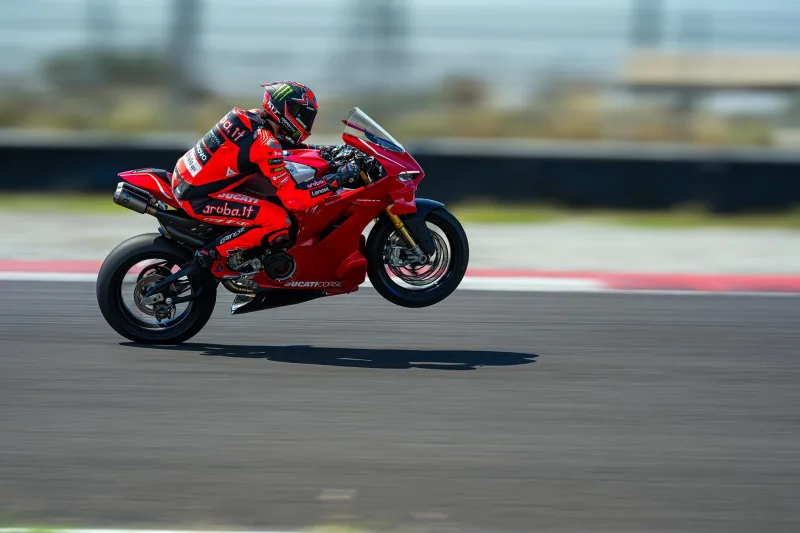 Ducati Panigale V4R 2026 Image: 2 Ducati Panigale V4R 2026 70176
