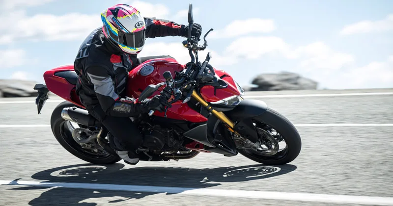 Ducati Streetfighter V2 2025 Image: 2 Ducati Streetfighter V2 2025 73021