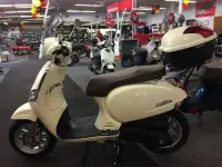 Genuine Scooter Urbano 200I 2026 74120 Thumb