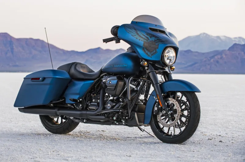 Harley-Davidson Street Glide 2018 Image: 2 Harley-Davidson Street Glide 2018 74648