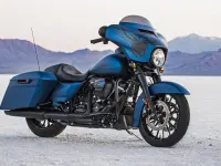 Harley-Davidson Street Glide 2018 74648 Thumb