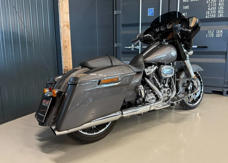 Harley-Davidson Street Glide Special 2024 Image: 2 Harley-Davidson Street Glide Special 2024 74857