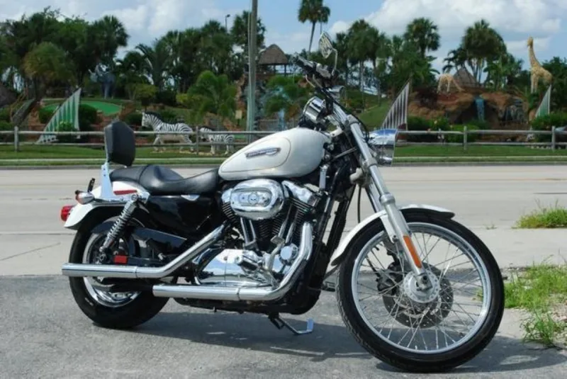 Harley-Davidson XLH Sportster 883 Standard 1988 Image: 2 Harley-Davidson XLH Sportster 883 Standard 1988 74776