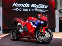 Honda CBR600RR 2025 73148 Thumb