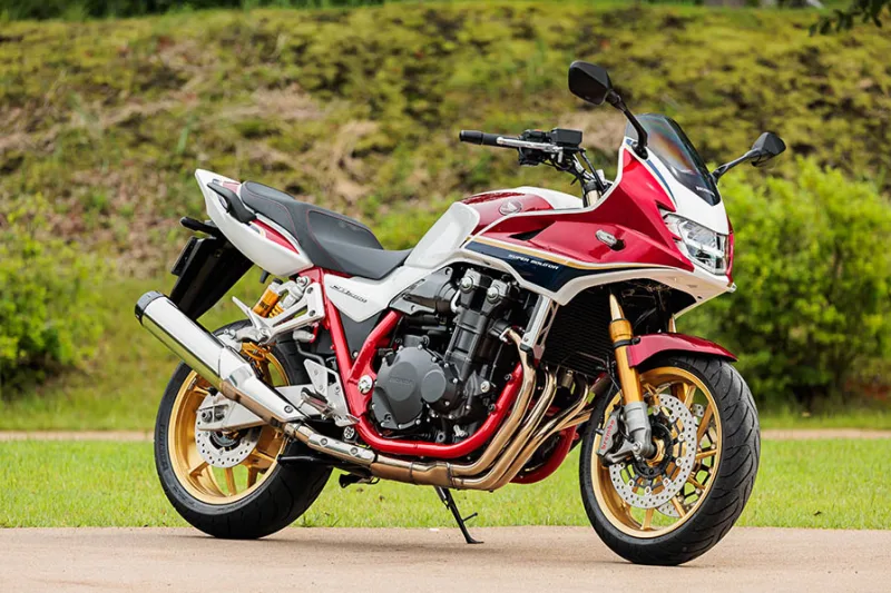 Honda CB1300 Super Bol Dor 2015 Image: 1 Honda CB1300 Super Bol Dor 2015 74148