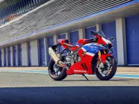 Honda CBR1000RR-R Fireblade SP 2024 73185 Thumb