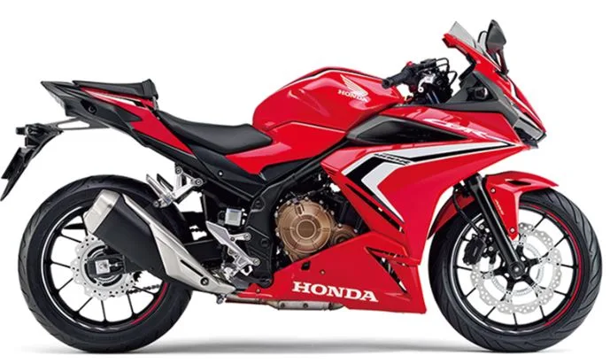 Honda CBR400R 2017 Image: 1 Honda CBR400R 2017 74153