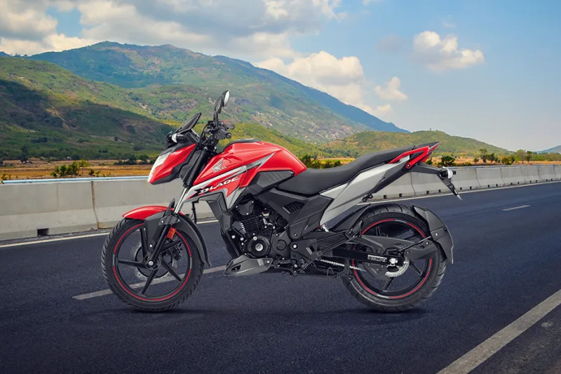 Honda X Blade 2022 Image: 2 Honda X Blade 2022 74528