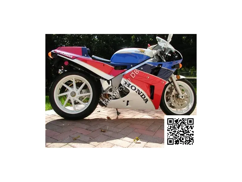 Honda VFR 750 R / RC 30 (reduced Effect) 1988 19671