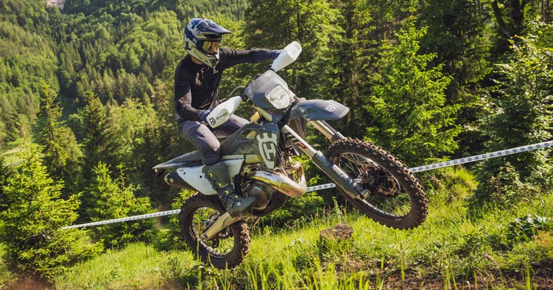 Husqvarna TE 300 2024 Image: 6 Husqvarna TE 300 2024 73325