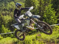 Husqvarna TE 300 2024 73325 Thumb