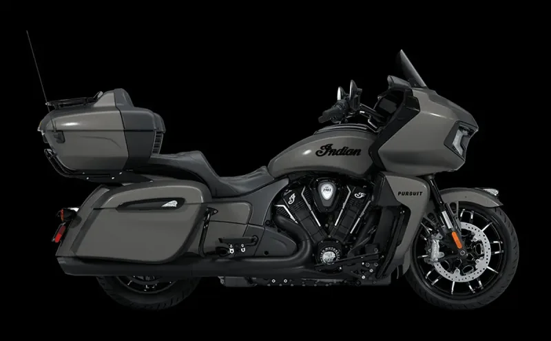 Indian Pursuit 108 Dark Horse 2026 Image: 3 Indian Pursuit 108 Dark Horse 2026 70770