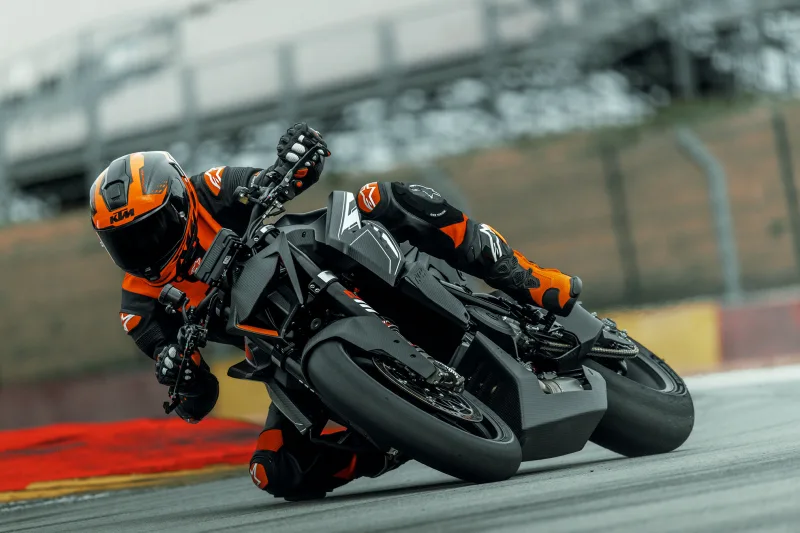 KTM 1390 SUPER DUKE RR Track 2026 Image: 1 KTM 1390 SUPER DUKE RR Track 2026 69651
