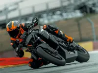 KTM 1390 SUPER DUKE RR Track