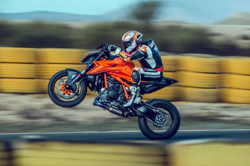 KTM 1390 Super Duke R 2026 Image: 3 KTM 1390 Super Duke R 2026 71012