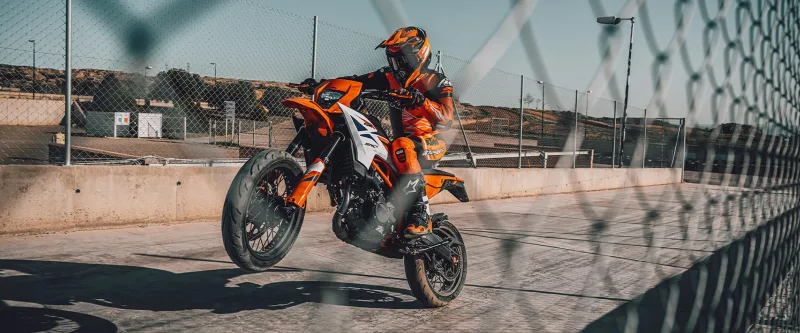 KTM 390 SMC R 2026 Image: 4 KTM 390 SMC R 2026 71176