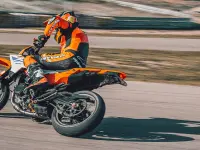 KTM 390 SMC R 2026 71175 Thumb
