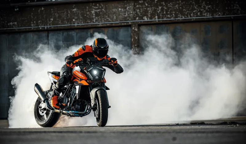 KTM 990 Duke 2026 Image: 1 KTM 990 Duke 2026 69597