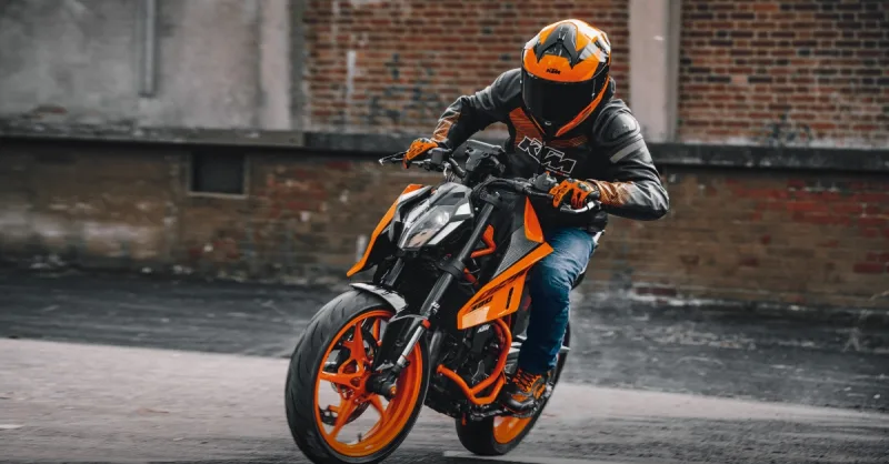 KTM 690 Enduro R 2024 Image: 2 KTM 690 Enduro R 2024 73613