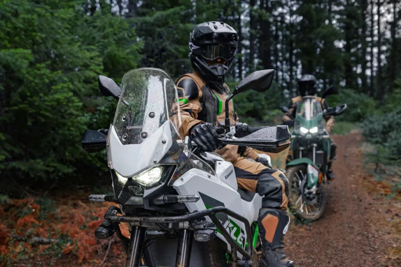 Kawasaki KLE500 ABS 2026 Image: 1 Kawasaki KLE500 ABS 2026 69402