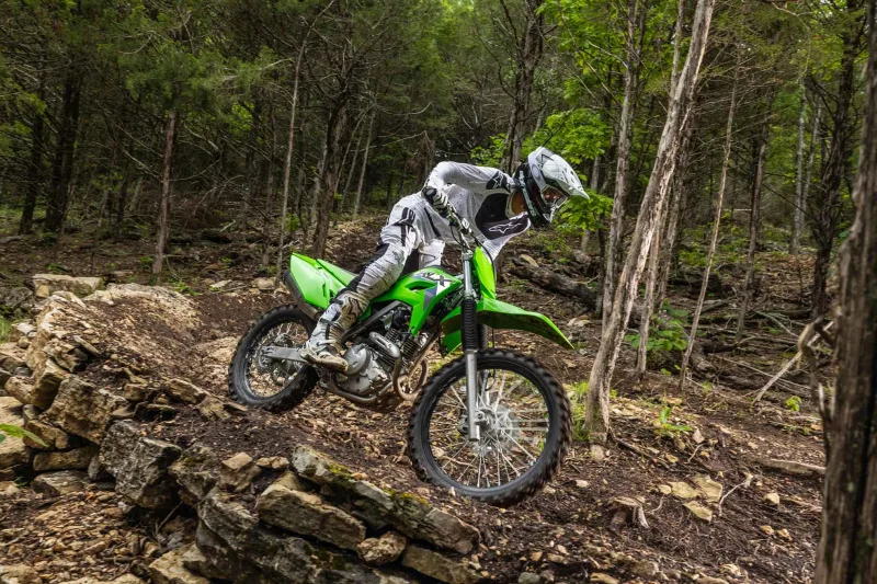 Kawasaki KLX230R 2026 Image: 2 Kawasaki KLX230R 2026 69793
