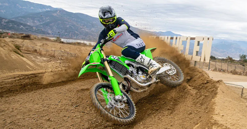 Kawasaki KX450 2024 Image: 2 Kawasaki KX450 2024 73418