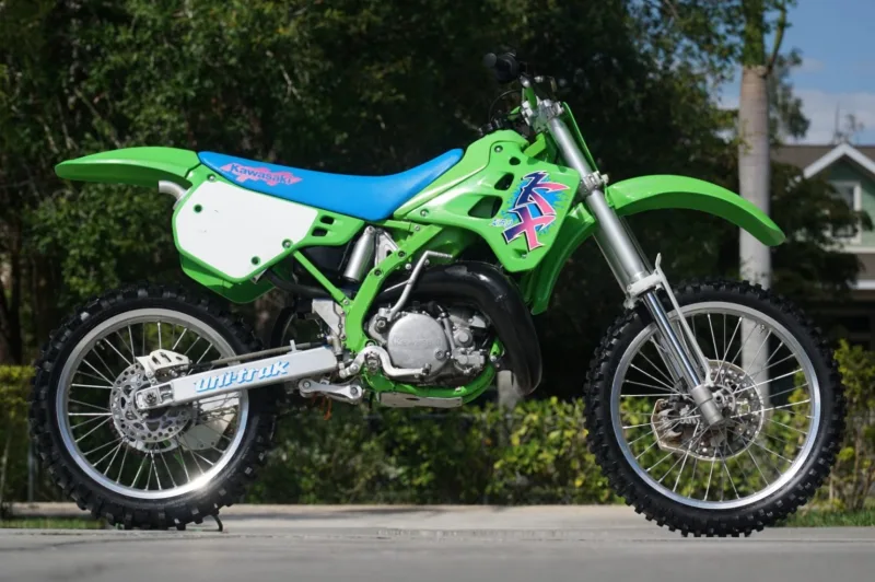 Kawasaki KX 250 1990 Image: 2 Kawasaki KX 250 1990 74722