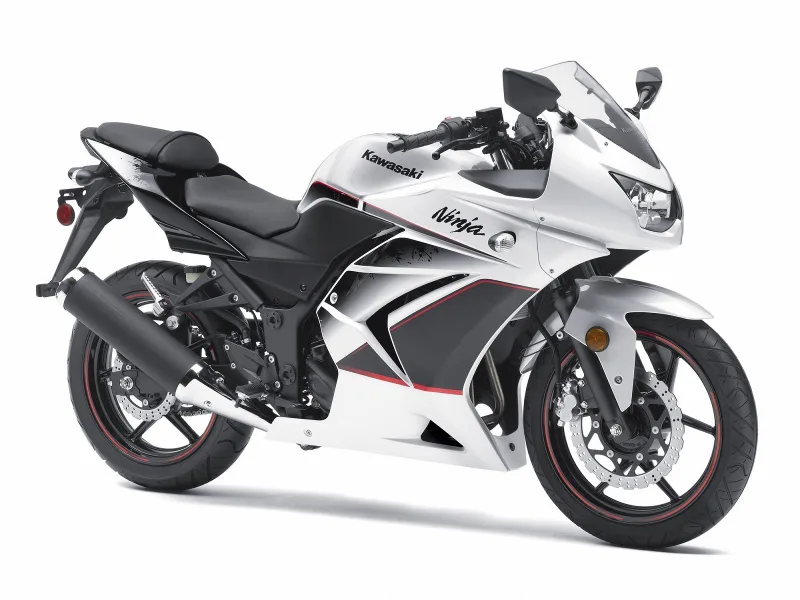 Kawasaki Ninja 250R 2014 Image: 2 Kawasaki Ninja 250R 2014 74406