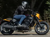 Kawasaki Vulcan 900 Custom 2024 73440 Thumb