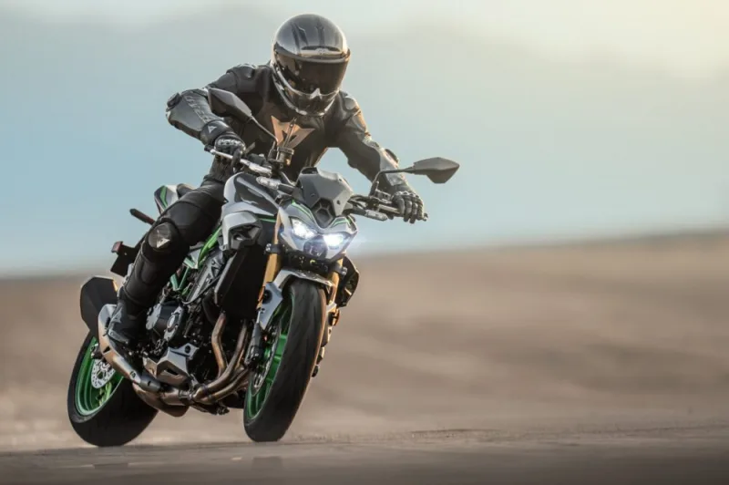 Kawasaki Z900 SE 2024 Image: 6 Kawasaki Z900 SE 2024 73450