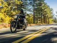 Kawasaki Vulcan 900 Custom 2026 70407 Thumb