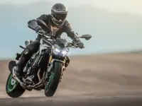 Kawasaki Z900 SE 2025 73507 Thumb
