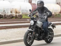 Royal Enfield Guerrilla 450 Roadster 2025 73685 Thumb