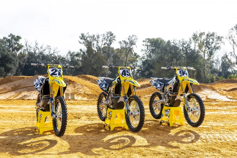 Suzuki RM-Z450 2025 Image: 2 Suzuki RM-Z450 2025 73736