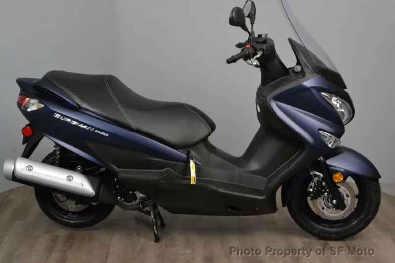 Suzuki Burgman 200 2022 Image: 2 Suzuki Burgman 200 2022 74582