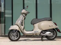 Vespa GTS Super 125 2024 74309 Thumb