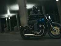 Triumph Bonneville Bobber 2026 70270 Thumb