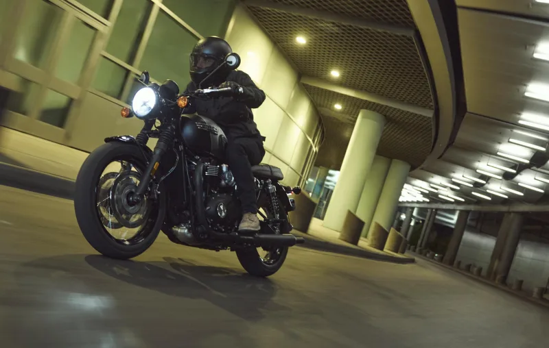 Triumph Bonneville T120 Black 2026 Image: 4 Triumph Bonneville T120 Black 2026 70311