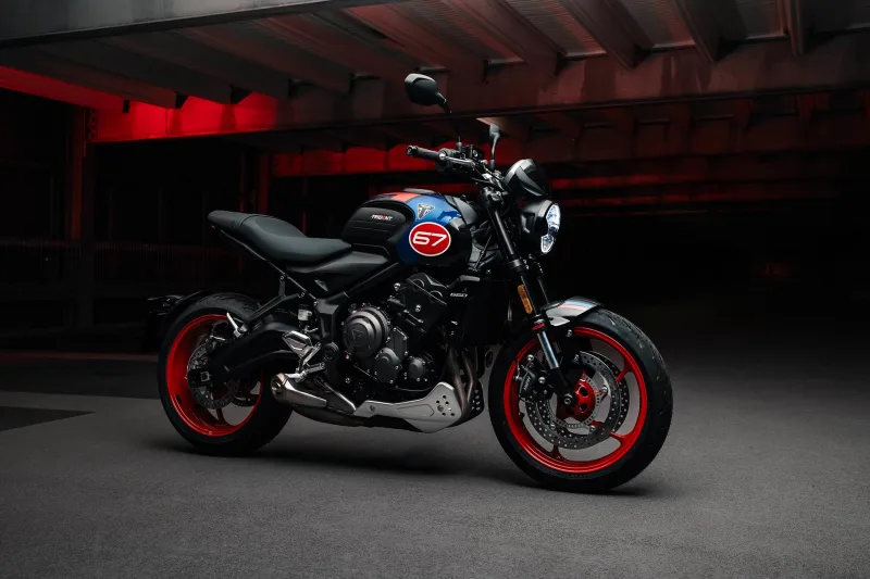 Triumph Trident 660 Triple Tribute Special Edition 2026 Image: 3 Triumph Trident 660 Triple Tribute Special Edition 2026 70207