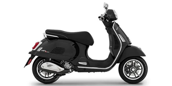 Vespa GTS Supertech 300 2025 Image: 1 Vespa GTS Supertech 300 2025 61389