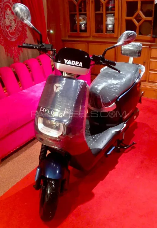 Yadea Epoc H 2025 61415