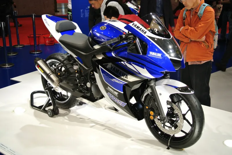Yamaha R25
