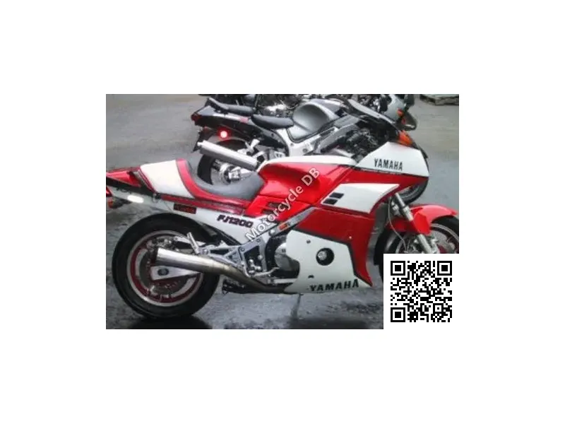 Yamaha RD 350 F (reduced Effect) 1989 Image: 1 Yamaha RD 350 F (reduced Effect) 1989 18780