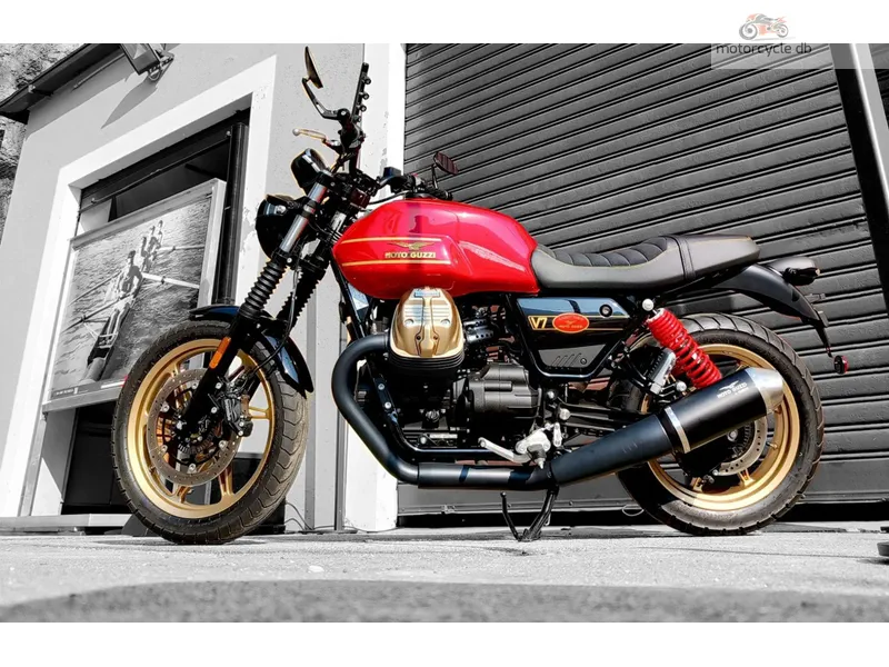 2024 Moto Guzzi V7 Stone SE